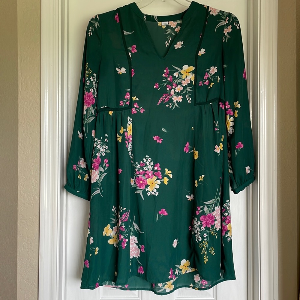 Old Navy Green Floral dress
